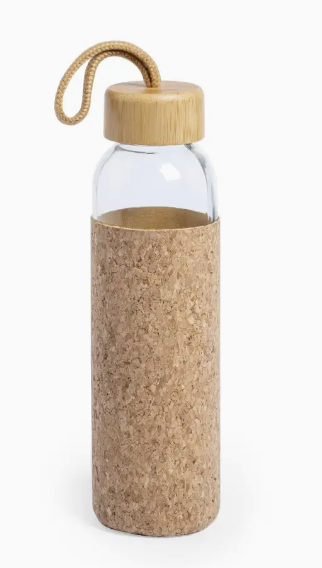 Genanvendelig glasflaske med naturlig kork og bambuslåg